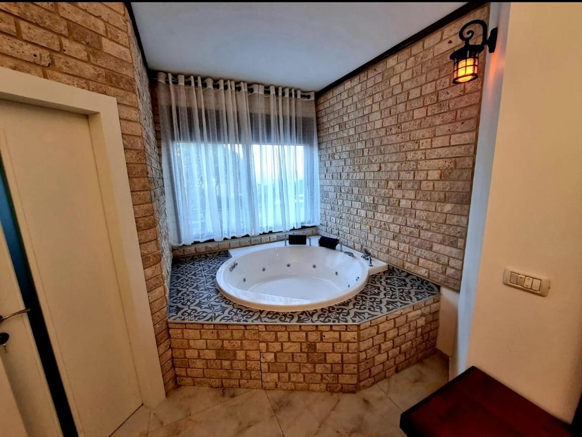 The Pearl Of The Golan - Pnina Bagolan Had Nes