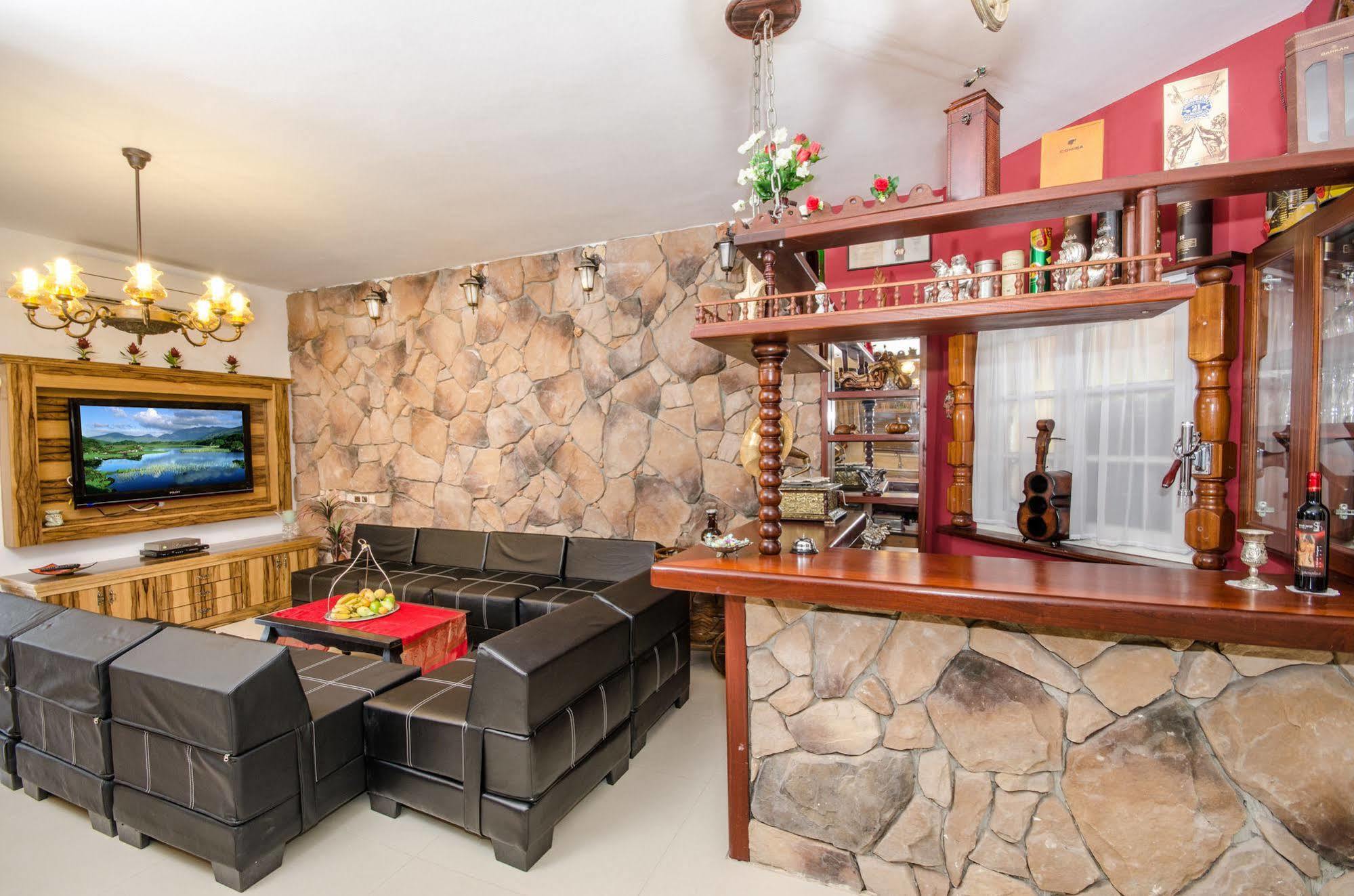 The Pearl Of The Golan - Pnina Bagolan Had Nes